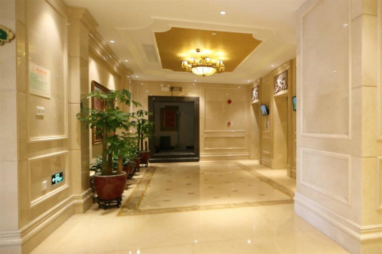 Vienna International Hotel Shenzhen Qianhai Esterno foto