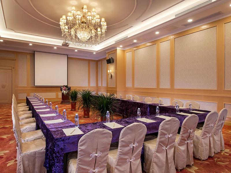 Vienna International Hotel Shenzhen Qianhai Esterno foto